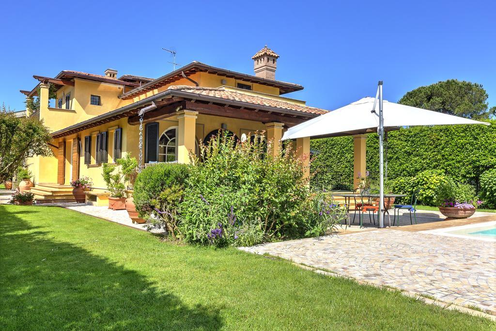 Relais Di Alice- Adults Only Bed & Breakfast Forte dei Marmi Exterior photo